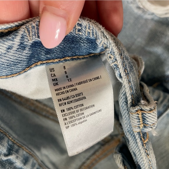 American eagle vintage high waisted distressed light wash shorts - Picture 2 of 4